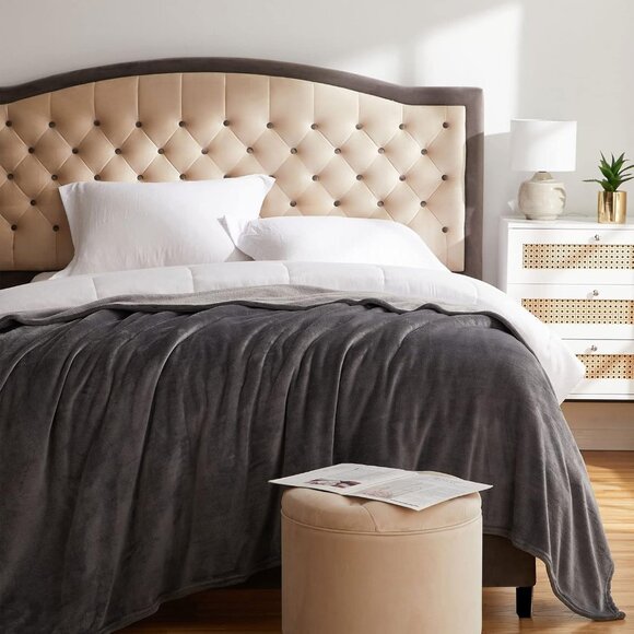 Fleece Blanket Twin Size Dark Grey Lightweight Throw Blanket Super Soft Cozy Mic - Picture 5 of 7